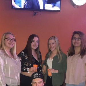 Meet your Posher, Caitlin